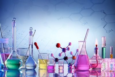 Hình ảnh học sinh thực hành thí nghiệm